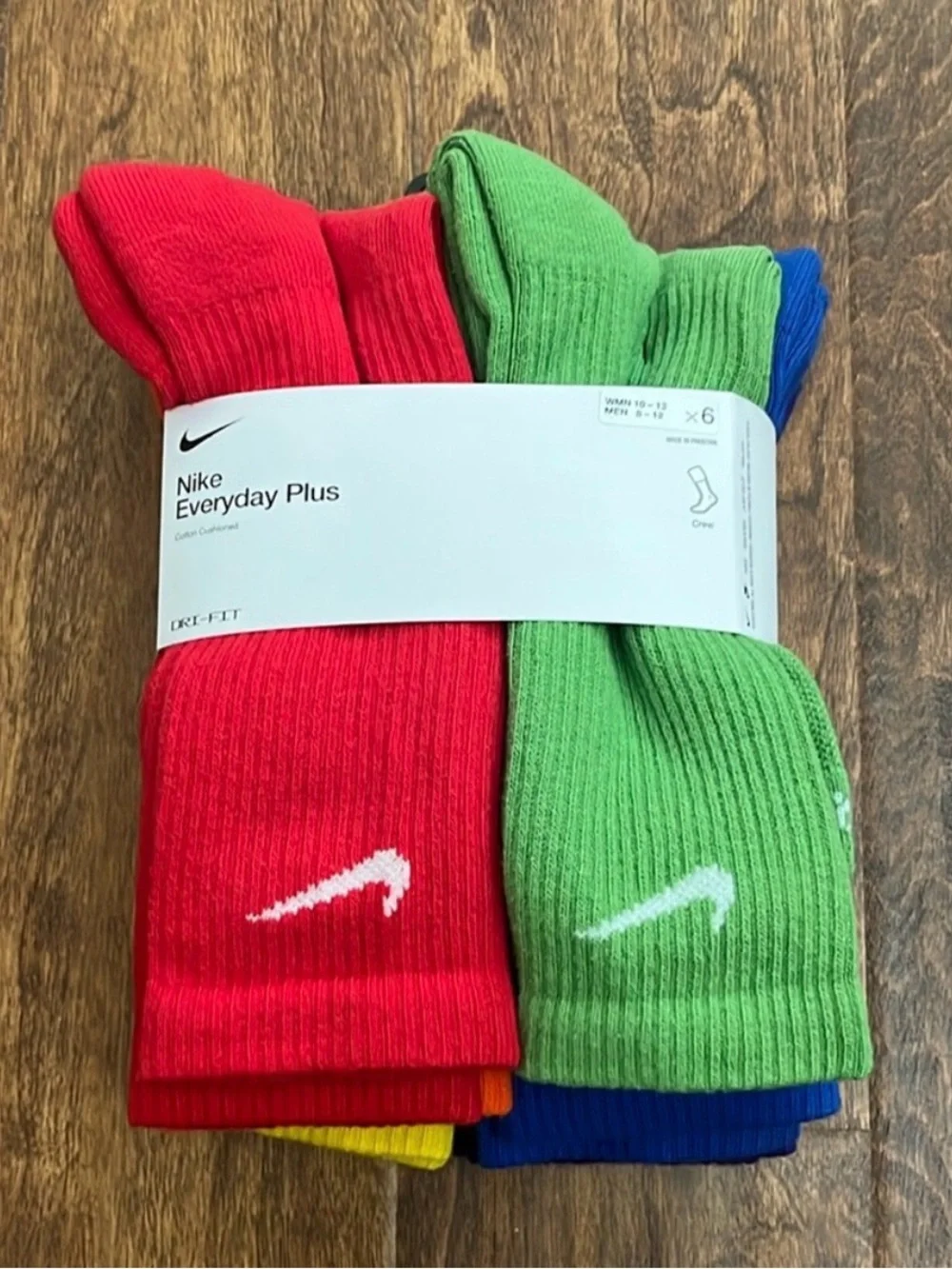 Nike Everyday Plus Crew Socks - Red, Green, Blue & Yellow (6-Pack)